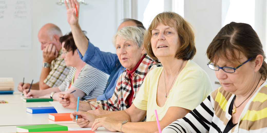 Práca opatrovateľky: Ako sa naučiť cudzí jazyk rýchlo a efektívne?