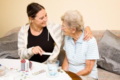 OPATROVANIE SENIOROV DOMA